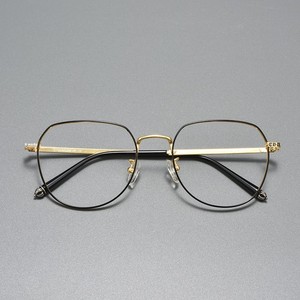 Gafas <span class=keywords><strong>de</strong></span> titanio puro <span class=keywords><strong>de</strong></span> 92 g, estilo vintage, montura completa poligonal para hombre y mujer, con grabado <span class=keywords><strong>de</strong></span> runas Mearvision CH1902 - Product Image 2