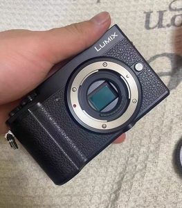 กล้อง LUMIX GX9 มือสอง กล้องบันทึกวิดีโอ 4K ความละเอียดภาพสูง กล้องดิจิตอล - Product Image 1