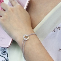 Bracelet et bracelets élégants et minimalistes en plaqué or Accessoires de mode pour femmes de haute qualité pour cadeau de fête de mariage