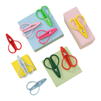 Mini ciseaux en silicone qui brillent dans le noir, ciseaux minuscules, ciseaux de couture, ciseaux pour tissus, broderie, artisanat, point de croix, travaux d'aiguille