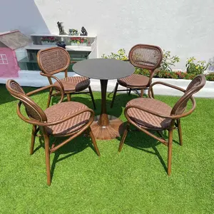 כיסא נצרים חיצוני כורסא גן פנאי שולחן וצרפתית ביסטרו ראטאן ריהוט