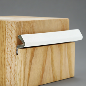 Bande d'étanchéité en forme de V pour porte de villa, mousse PU avec film PE, joint d'étanchéité non toxique pour fermeture des interstices - Product Image 1