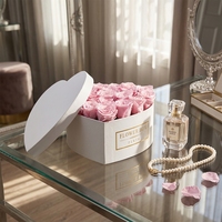Boîte à fleurs en forme de cœur de luxe, boîte cadeau florale en papier personnalisée