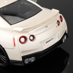 <span class=keywords><strong>Bburago</strong></span> 1:24 NISSAN GTR model Car Static DieCast Vehicles Model Toys Diecast Voiture - Product Image 3