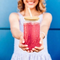 Verres à boisson en verre à prix de gros, canettes de bière de 16 onces au design épuré, idéales pour le café glacé, l'eau gazeuse et le thé