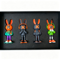Boîte cadeau rectangulaire rigide de luxe avec doublure en éponge noire, impression quadricolore découpée au laser pour l'emballage de jouets de collection