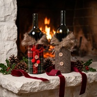 Nouvelle housse de bouteille de vin de Noël transfrontalière, ensemble de décoration de bouteille de vin en peluche à carreaux, décoration de table festive, lot mixte