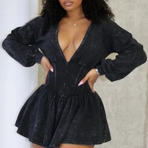 Elegante Vestido Mini con Cintura Ajustada para Mujer, con Pliegues en Línea y Detalle de Cremallera, Perfecto para Cualquier Ocasión - Product Image 2