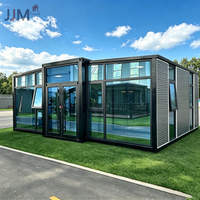 Maison conteneur sécurisée préfabriquée pliable et extensible, résistante aux ouragans, de 20 pieds ou 40 pieds, avec 2 chambres, salle de bain et cuisine
