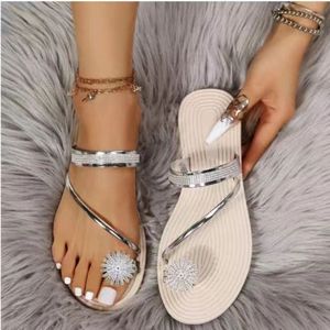 New European American Summer Outdoor Beach Sandals Plus Size Women Women's Flat Slippers Rhinestone Slip-On Foreign Trade - Product Image 6