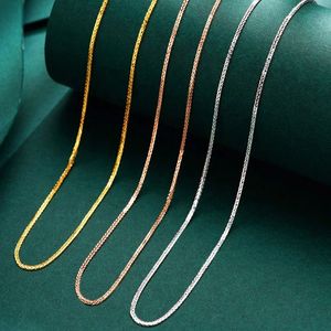 สร้อยคอทองคำแท้ 18K รุ่น Xinfly 750 AU ลายกากบาทโชแปง รูปทรงตัวโอ เรียบง่าย สำหรับผู้หญิง - Product Image 5