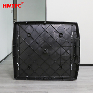 Maßgefertigtes Kunststoff-Hundehaus Langlebiges Wasserdichtes Design Tierdruckmuster Knopfverschluss Haustier-Hundekäfig - Product Image 4