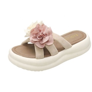 Nouvelles sandales compensées légères et tendance pour femme, style été, à enfiler, motif floral, semelle souple, printemps/automne - Product Image 6
