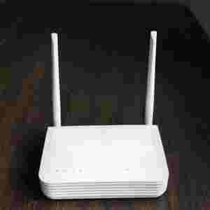 ONT GPON/EPON de haute qualité avec micrologiciel anglais et modem fibre haute vitesse avec services vidéo IPTV 4GE 2,4 GHz - Product Image 6