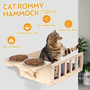 Station d'alimentation en bois pour chats avec double gamelle et design suspendu - Product Image 5