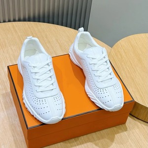 Chaussures de marche décontractées pour hommes en daim ajouré, importées d'Italie, authentiques, avec semelle extérieure en caoutchouc souple et amortissante - Product Image 4