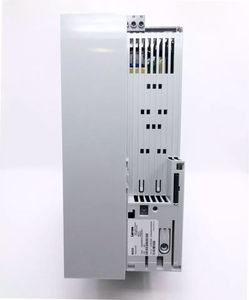 Variateurs de vitesse E84ABBND1534VN0, E84ABBNE3034VNO, E84ABBNE4534VN0, E84AVBDE1522SX0, E84AVBDE1524SX0, E84AVBDE2224SX0, E84A - Product Image 1