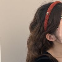 Neujahrs-Rotes Geometrisches Draht-Haarband Festliches Handgemachtes Damen-Stirnband Herbst Winter Französisch Retro Vielseitiges Hochkraniales Haarband