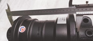 Bộ phận gầm xe 81n6-11010gg máy xúc R210-9 Con lăn theo dõi - Product Image 3