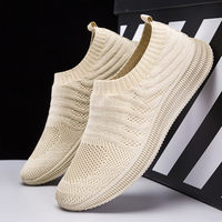 Nouvelles chaussures de sport décontractées respirantes de couleur unie pour hommes, augmentant la taille