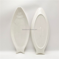 Assiettes en céramique blanche moderne en porcelaine, design durable de poisson, pour les plats de restaurant et le service de nourriture