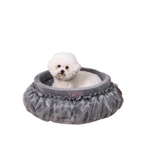 Cama para Mascotas Princesa de Color Encantado - Cama Universal de Felpa Suave para Perros y Gatos, Cojín de Diseño de Fantasía - Product Image 1