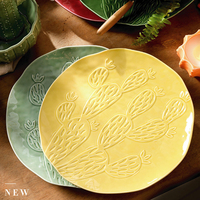 Assiettes de Présentation en Céramique Série Cactus Élément du Désert LovingHome Factory, Vert, Relief Gaufré, Ensemble de Vaisselle