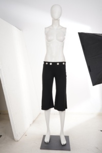 Shorts culottes pour femmes, couleur unie, coupe ample, longueur genou, taille haute, avec œillets métalliques, style décontracté streetwear, type bermuda - Product Image 6