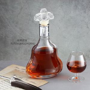 Flacon en verre transparent de 700ml avec bouchon de pulvérisateur à pompe Diffuseur en liège de type scellé pour vin rouge pour <span class=keywords><strong>Cognac</strong></span> Brandy plat XO - Product Image 4