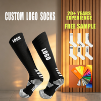 Chaussettes de football montantes en coton respirant avec logo personnalisé, antidérapantes et rembourrées pour hommes – Vente en gros