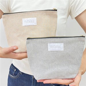 Bolsa de Maquillaje Cosmética de Lujo Ecológica, Tejida, Cuadros, de Lona Gruesa con Cierre, Estilo Personalizado para Viaje - Product Image 1