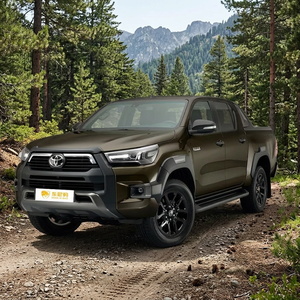 Pick-up d'occasion édition limitée, moteur électrique turbo, sièges en cuir, pneus R16, transmission automatique, couleur foncée - Product Image 3