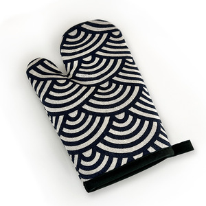 Guantes de Cocina Resistentes al Calor de Algodón y Lino para un Uso Diario Seguro en el Horno, <span class=keywords><strong>Microondas</strong></span> y Manipulación de Alimentos a Altas Temperaturas - Product Image 2