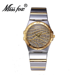 Elegante Reloj de Hombre Clásico con Incrustaciones de Diamantes, de Acero Inoxidable, Resistente al Agua y con Movimiento de Cuarzo - Product Image 3