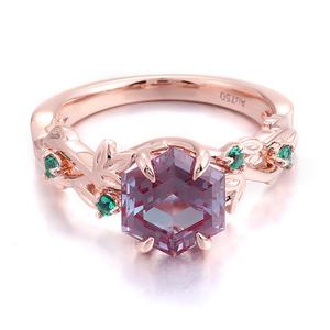 Produit tendance Bague en or rose 18 carats avec pierres synthétiques d'alexandrite Cadeau pour filles Anniversaire Romantique Bijoux personnalisés pour femmes - Product Image 3