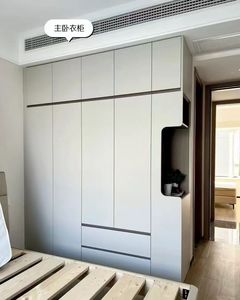 Elegante Zapatero de Pared Personalizado con Estantes Escalonados, Iluminación LED y Diseño Minimalista para Interiores de Casas de Lujo - Product Image 2