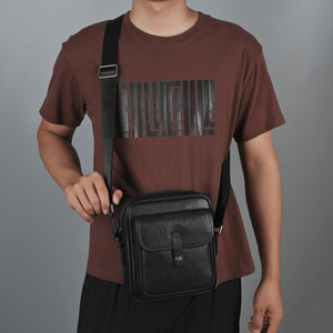 Men's Genuine Leather Messenger Bag Black <b>Small</b> Durable Everyday Use - Product Image 1