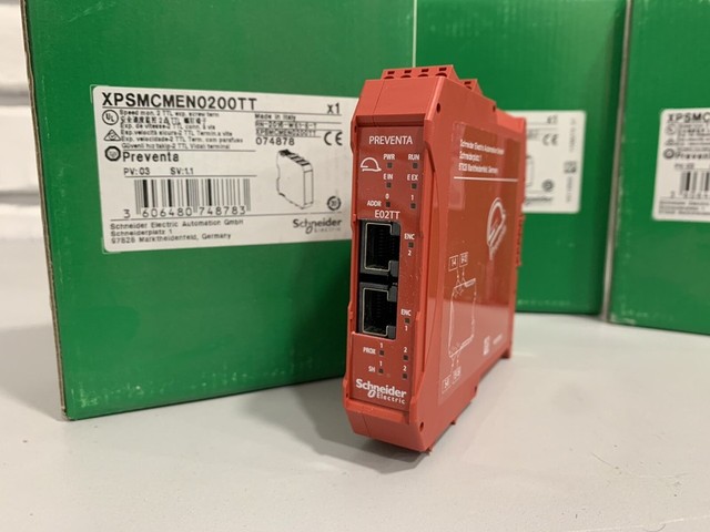 New Original Ready XPSMCMEN0200TT Warehouse Industrial Automation PLC Programming Controller