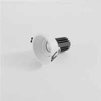 Spot rond en aluminium fait main de style moderne du milieu du siècle pour l'intérieur