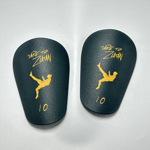 Mini Espinilleras de Fútbol Impermeables para Jóvenes con Logo Personalizado Equipo de Protección de Fútbol - Product Image 4