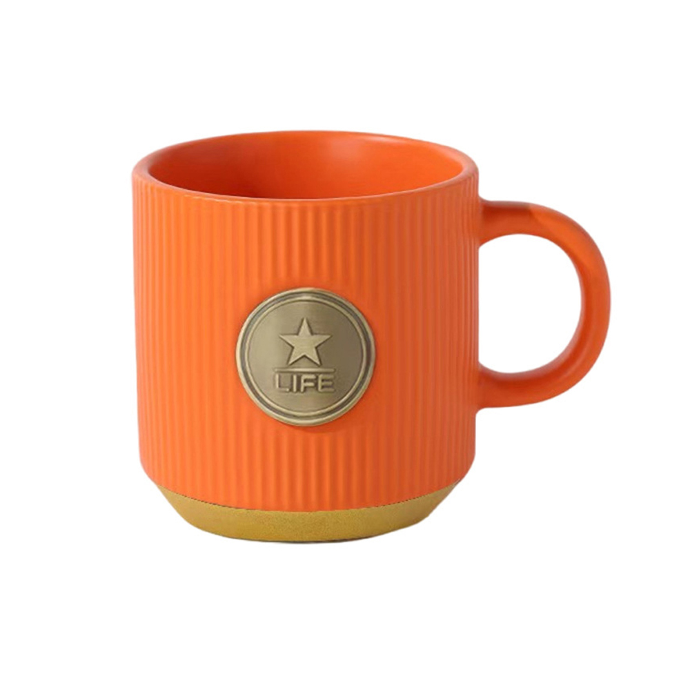 Orange (fond en or blanc)