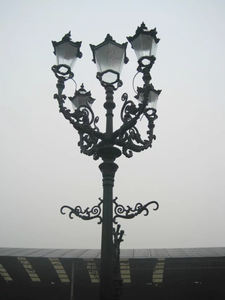 <span class=keywords><strong>Lampadaire</strong></span> de jardin noir en fonte <span class=keywords><strong>forgé</strong></span> de l'Ouest - Product Image 3