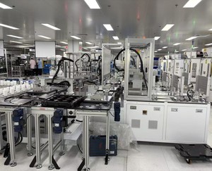 Ligne de production de feux arrière entièrement automatisée avec détection CCD contrôlée par PLC, système MES, vitesse de 6S/pièce, sortie stable 24h/24 - Product Image 2