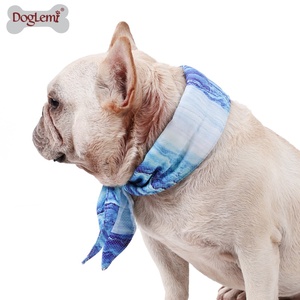 Venta al por mayor personalizado perro Bandana reciclado transpirable poliéster cómodo suave estampado patrón mascota Bandana - Product Image 2