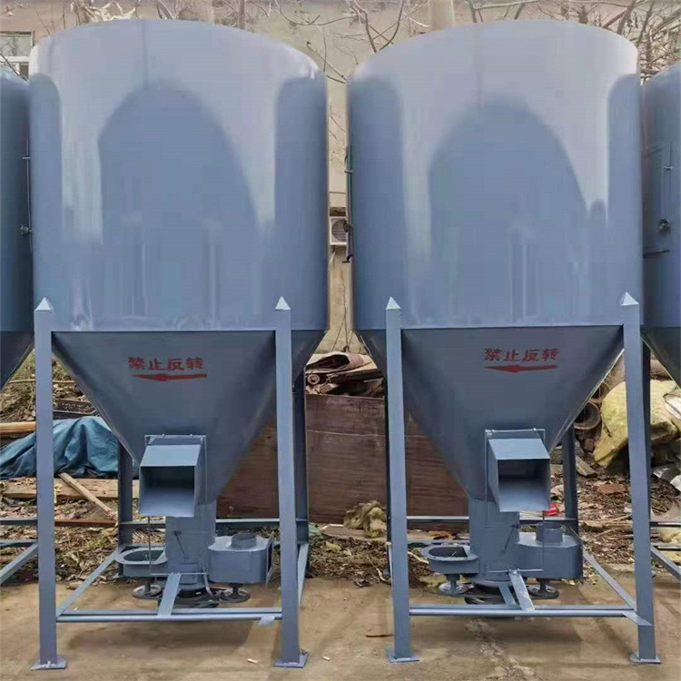 WIN Feed Crusher and Mixer Bale