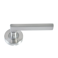 Manija de Aleación de Aluminio Negra Mate Moderna de Fábrica OEM, Fácil Instalación para Puertas Interiores de Madera de Dormitorio y Baño