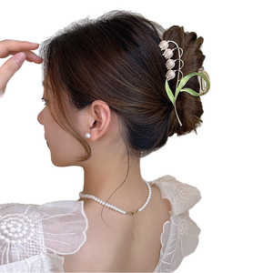 Pince à cheveux en métal motif fleur de lys pour femme, grande pince élégante antidérapante à forte tenue, accessoires pour cheveux - Product Image 3