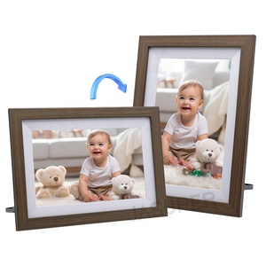 กรอบรูปดิจิตอล Frameo ขนาด 10.1 นิ้ว พร้อม WiFi, กรอบรูปดิจิตอลอัจฉริยะ ความจุ 32GB, แชร์รูปภาพและวิดีโอได้ง่ายผ่านแอป FRAMEO (กรอบไม้) - Product Image 3