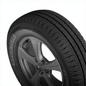 Neumáticos Goodyear Efficientgrip Summer 215/55R16 97W TL para Automóviles de Pasajeros para un Rendimiento Óptimo en los Meses de Verano - Product Image 1