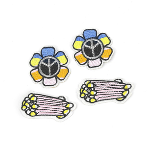 Insigne de broderie complet personnalisé du fabricant Offre Spéciale cousu <span class=keywords><strong>sur</strong></span> des patchs brodés pour jeans - Product Image 3